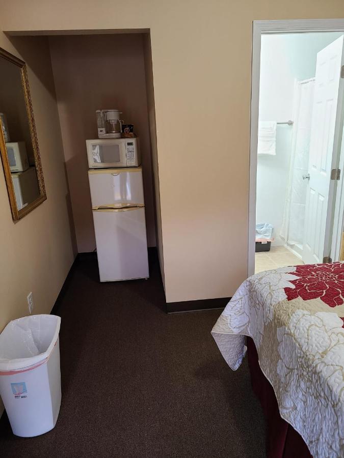 Clarysville Motel Frostburg Экстерьер фото