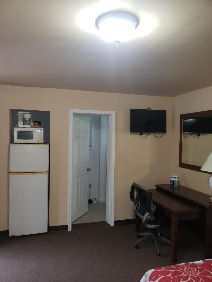 Clarysville Motel Frostburg Экстерьер фото