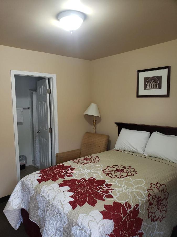 Clarysville Motel Frostburg Экстерьер фото