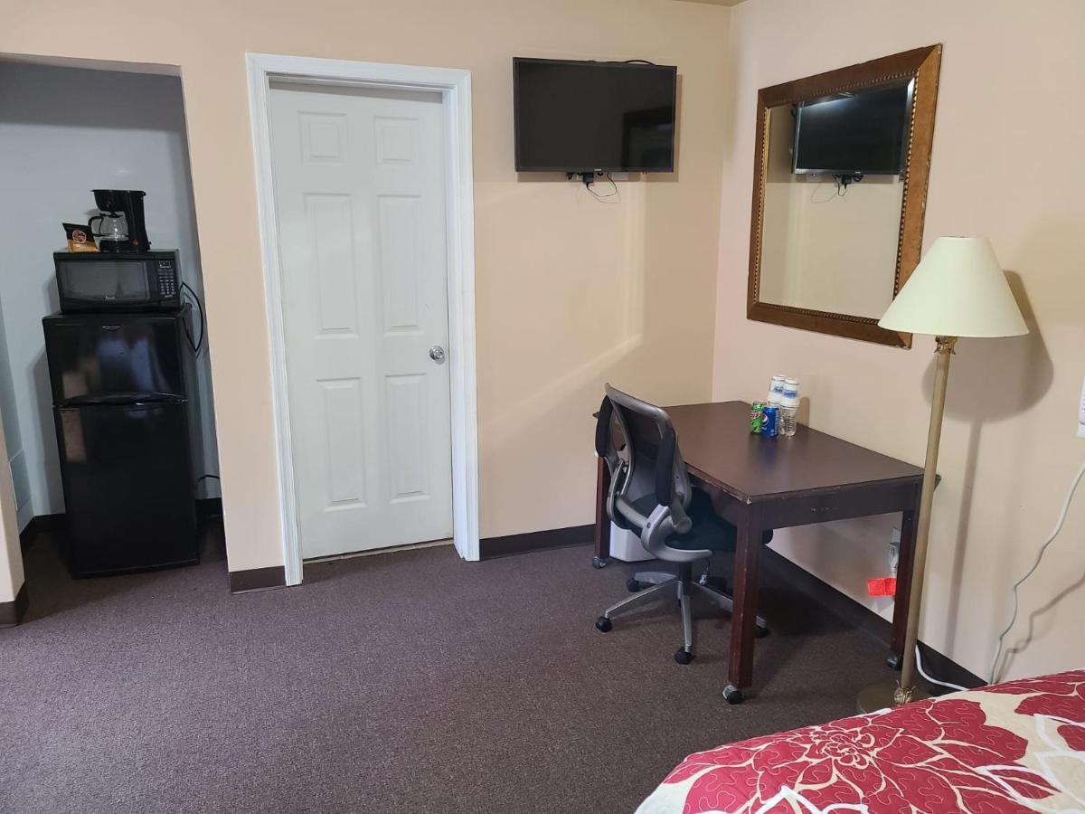 Clarysville Motel Frostburg Экстерьер фото