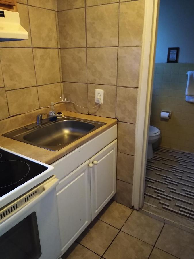 Clarysville Motel Frostburg Экстерьер фото